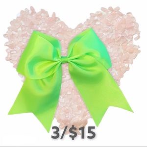 💖3/$15 Lime green cheer hair bow